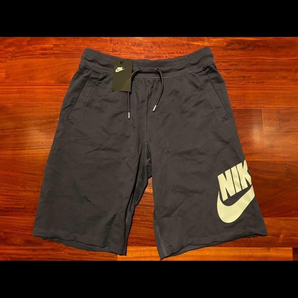 Nike Sportswear French Terry Shorts Medium NWT